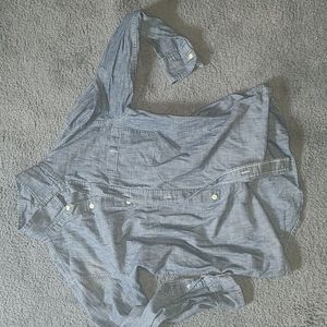 🛍 chambray button down